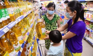 Dầu ăn giảm giá theo xăng