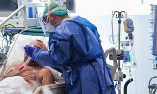 Bệnh nhân 91 vẫn đang được các bác sĩ tích cực điều trị COVID-19