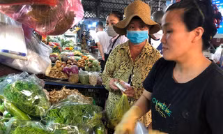 'Chiêu' giảm giá của tiểu thương