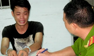 Tên trộm Tài tại cơ quan công an