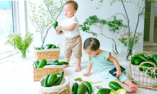 Hà Hồ phản ứng cực 'sang' khi anti 'tấn công' việc ghi lại biểu cảm đáng yêu của Lisa-Leon