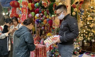 Về việc pháo hoa dịp Tết Nguyên đán 2023 bị thổi giá, Cục Cạnh tranh và Bảo vệ người tiêu dùng cho biết đã vào cuộc và khuyến cáo người tiêu dùng