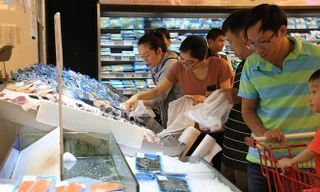 VCCI cho rằng, ác đề xuất mới về quản lý chợ, siêu thị của Bộ Công Thương có bóng dáng như một dạng giấy phép con mới và còn can thiệp vào quyền kinh doanh của doanh nghiệp