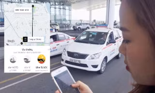 Bộ Công Thương cho rằng cần sửa đổi quy định để xác định doanh nghiệp cung cấp các ứng dụng phần mềm như Uber, Grab chính là các doanh nghiệp cung cấp dịch vụ vận tải