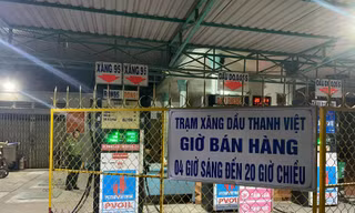 Nhiều doanh nghiệp bán lẻ khóc ròng vì đang chịu nhiều bất cập trong điều hành, mỗi lít xăng dầu bán ra bị lỗ hơn 1.000 đồng/lít