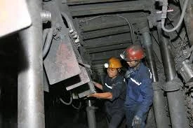 Theo Bộ Công Thương, hiện có 8.000 công nhân TKV đang phải cách ly tại nhà bởi dịch COVID-19. 