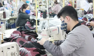 Theo đánh giá của Ngân hàng Thế giới, Việt Nam bị ảnh hưởng nặng do tác động của dịch COVID-19 