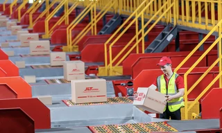 Trung tâm trung chuyển mới của J&T Express có khả năng xử lý lên đến 3.660.000 kiện hàng mỗi ngày.