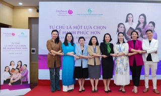 Đại diện các đơn vị tham gia vận hành dự án cộng đồng EM-Ventures