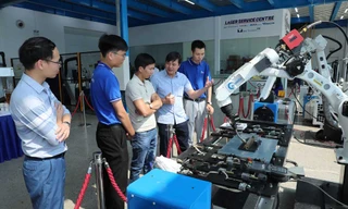 Doanh nghiệp họp bàn cách ứng dụng công nghệ mới trong lĩnh vực gia công cơ khí