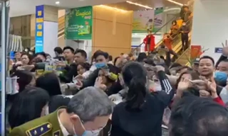 Quản lý thị trường vào cuộc chống thu gom, tăng giá khẩu trang, thuốc sát trùng