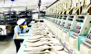 Dệt may điêu đứng vì thiếu đơn hàng, cần đẩy mạnh công nghiệp hỗ trợ, tự chủ nguyên liệu