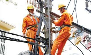 EVN đề xuất được điều chỉnh sớm giá điện