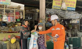 Người dân kêu tiền điện tăng cao, thành phố ra 'tối hậu thư'