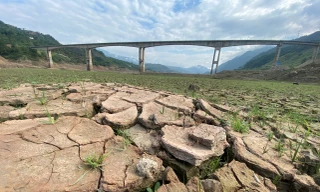 Ám ảnh nứt toác ở lòng hồ thủy điện lớn nhất Đông Nam Á