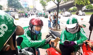 Theo Grab Việt Nam, hiện có nhiều xe ôm giả danh GrabBike