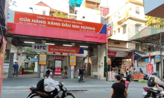 Các doanh nghiệp bán lẻ cho rằng, đã bị tước đoạt các khoản chi phí định mức theo quy định dẫn đến bị lỗ nặng hơn một năm qua