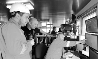 Áp dụng công nghệ rải và chôn cáp đồng thời