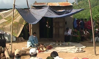 Hai cháu nhỏ bị giết trong nhà rẫy