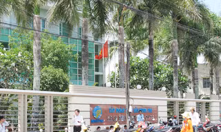 Cà Mau mua tôm chồng chất nỗi lo