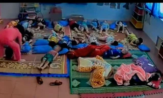 Hòa Bình: Đình chỉ công việc, đề nghị công an điều tra cô giáo đánh học sinh mầm non 