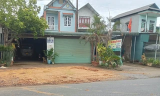 Tin mới vụ hố tử thần 'há miệng' bên quốc lộ ở Phú Thọ