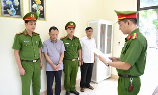 Khởi tố, bắt tạm giam giám đốc doanh nghiệp sản xuất mỹ phẩm giả 