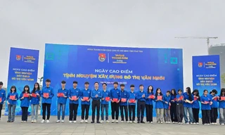 Thanh niên Phú Thọ tham gia đợt cao điểm xây dựng đô thị văn minh 