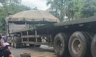 Hiện trường vụ tai nạn khiến một phụ nữ tử vong