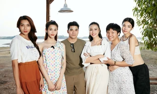 Á hậu Thủy Tiên xúc động khi nghe học trò kể lại hành trình chuyển giới khó khăn