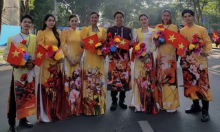 Dàn Hoa hậu có mặt từ 3 giờ sáng, tham gia tổng duyệt diễu binh, diễu hành