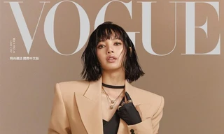 Stylist đã sửa đồ ra sao mà Lisa dám mặc bạo thế này lên bìa VOGUE thứ 3 trong tháng?