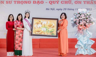 Hoa hậu Trần Mỹ Huyền gửi lời tri ân sâu sắc tới thầy cô nhân ngày Nhà giáo Việt Nam