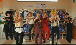 BTS khiến fan xúc động với những thông điệp tích cực trong MV "Permission To Dance"