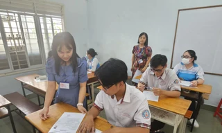 Quá tải trường lớp ở TPHCM: Học sinh phải học 3 ca mỗi ngày