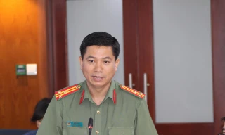 Từ vụ 2 bé gái thất lạc mẹ, Công an TPHCM cảnh báo về tội phạm mua bán người