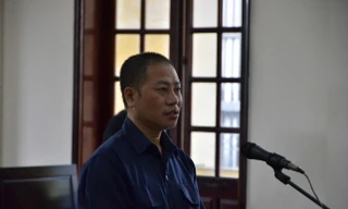 TPHCM 24/7: Người xưng 'Thích Tâm Phúc' khóc khi hầu toà; Nhân chứng vụ cây rơi đè chết 2 người nói gì?