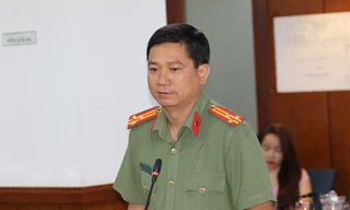 Công an TPHCM nói gì về việc CSGT dùng chung ống khi đo nồng độ cồn?