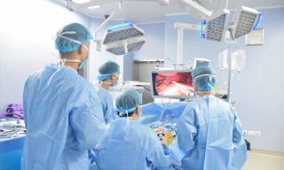 Bị u xơ tử cung, khi nào nên phẫu thuật?