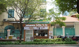 Ra mắt cà phê mang đi kết hợp phục vụ nhà vệ sinh công cộng miễn phí