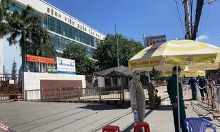 Loạt cơ sở y tế bị phong toả liên quan ổ dịch COVID-19 ở TPHCM