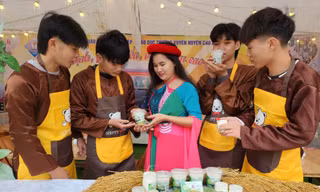 Giới trẻ xứ Lạng mang nhiều đặc sản đến ngày hội khởi nghiệp 