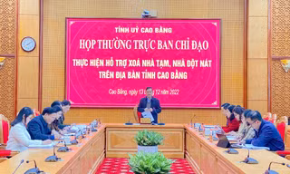 Ban chỉ đạo thực hiện hỗ trợ xóa nhà tạm, nhà dột nát tỉnh Cao Bằng họp bàn công tác -Ảnh: CB