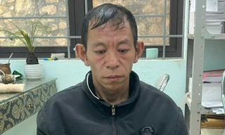 Đối tượng Giàng Mí Cấu tại cơ quan công an.