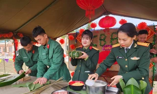 Xuân biên cương - Thắm tình quân dân