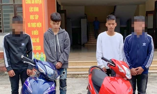 Các đối tượng tại cơ quan công an. Ảnh: Ca