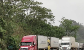 Mặt hàng ớt tươi và hàng nông sản Việt Nam vẫn xuất khẩu bình thường sang Trung Quốc qua cửa khẩu Tân Thanh (Lạng Sơn) .Ảnh: Duy Chiến