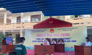 Tuổi trẻ Lạng Sơn hào hứng với các "Phiên tòa giả định" -Ảnh: Duy Chiến 