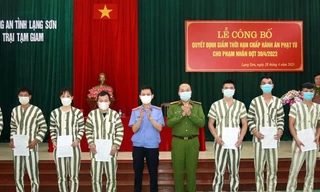 Các phạm nhân được giảm án. Ảnh: TL