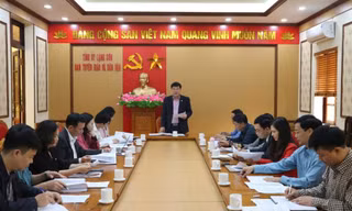 Họp bàn rà soát, sắp xếp, kết thúc một số trang thông tin điện tử, bản tin của một số cơ quan trên địa bàn Lạng Sơn. 